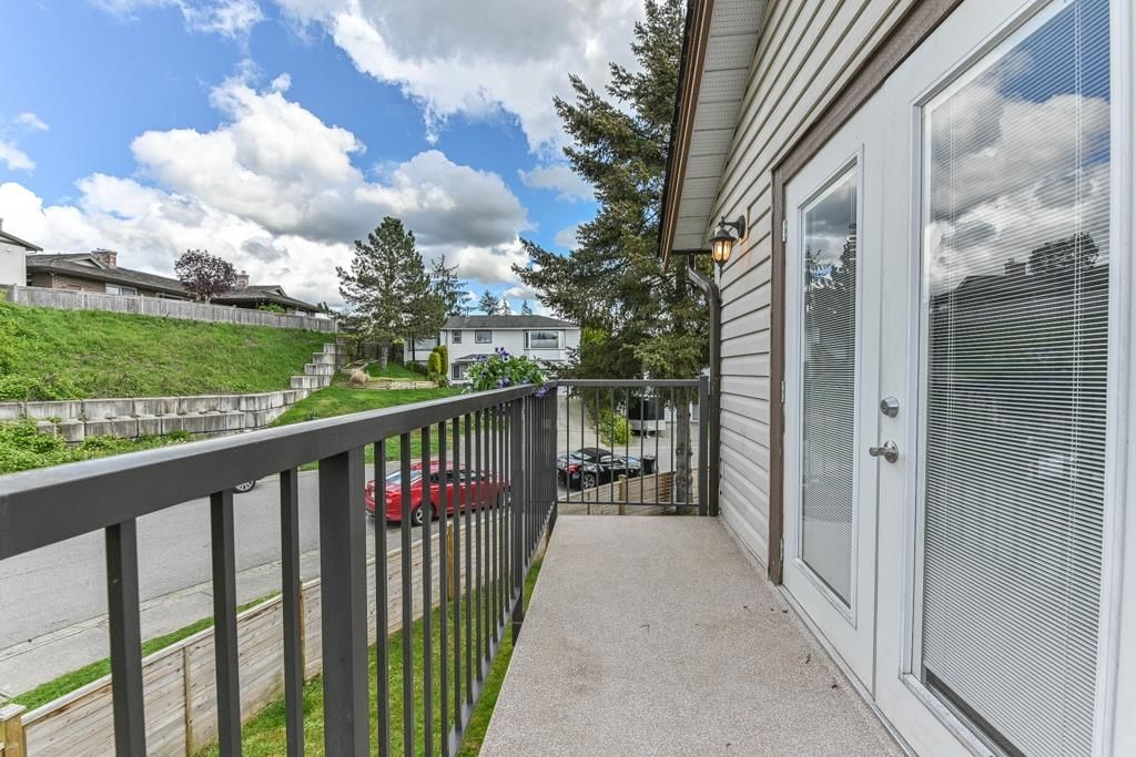 Listing Image 17