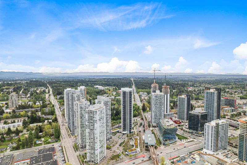 9887 Whalley Boulevard #404, Surrey, British Columbia (MLS R2879273)