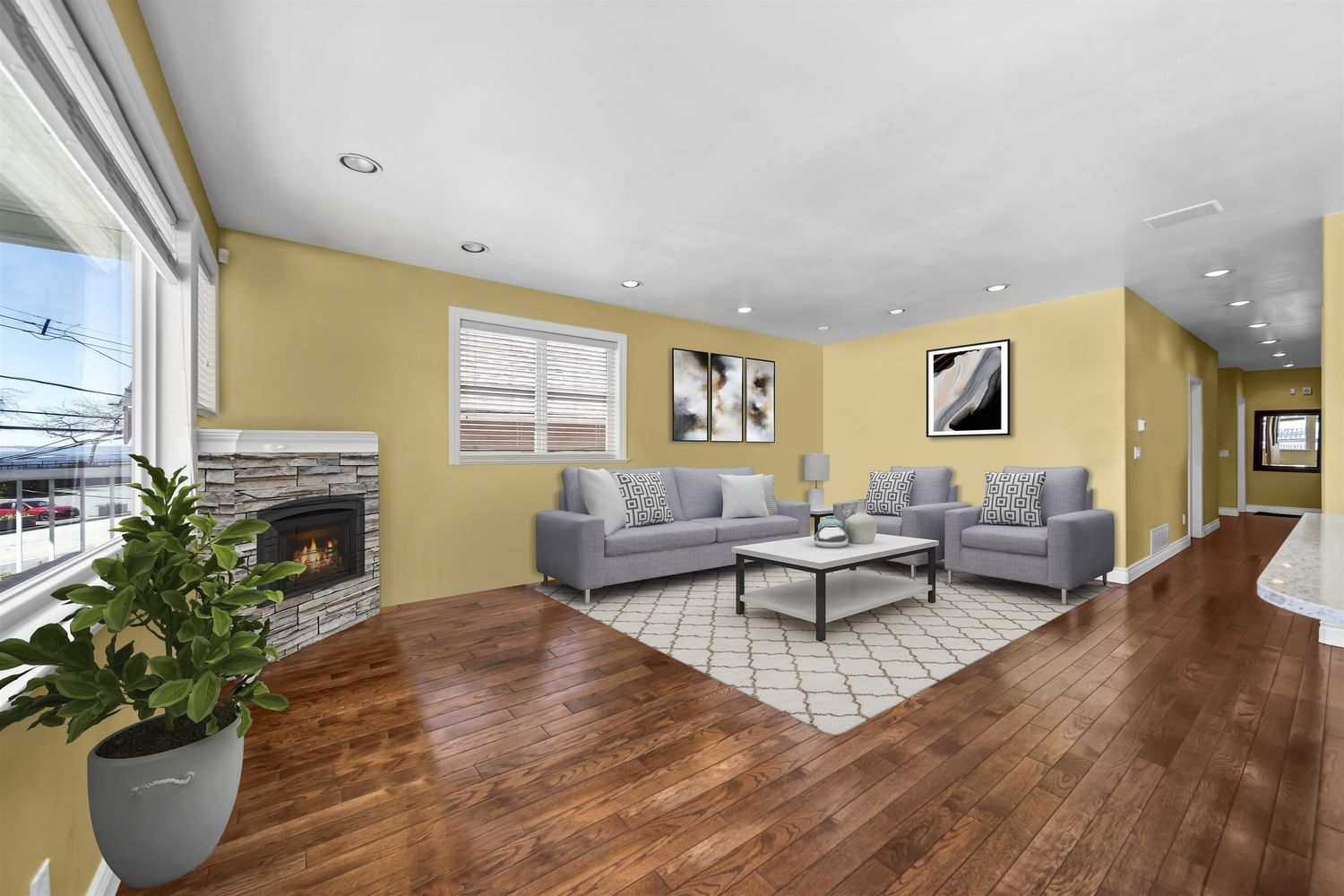 Listing Image 11
