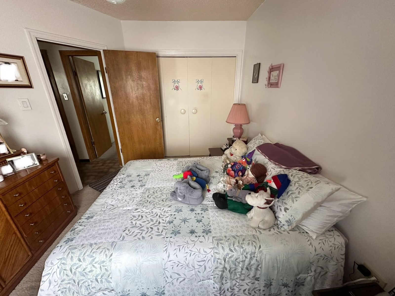 Listing Image 11