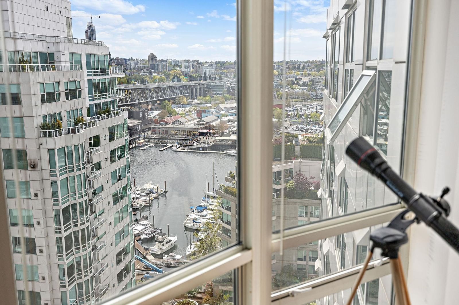 Listing Image 10