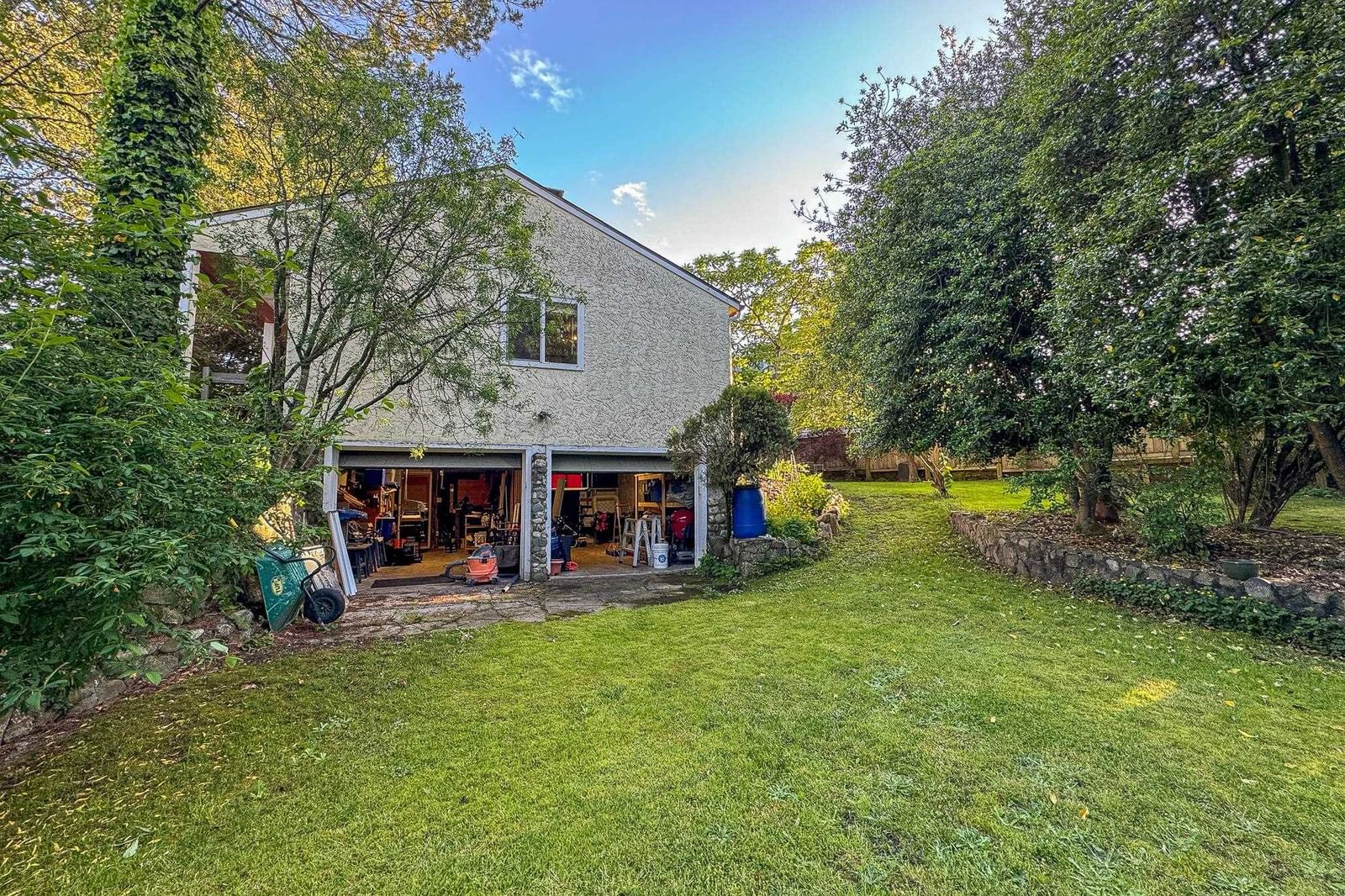 Listing Image 40