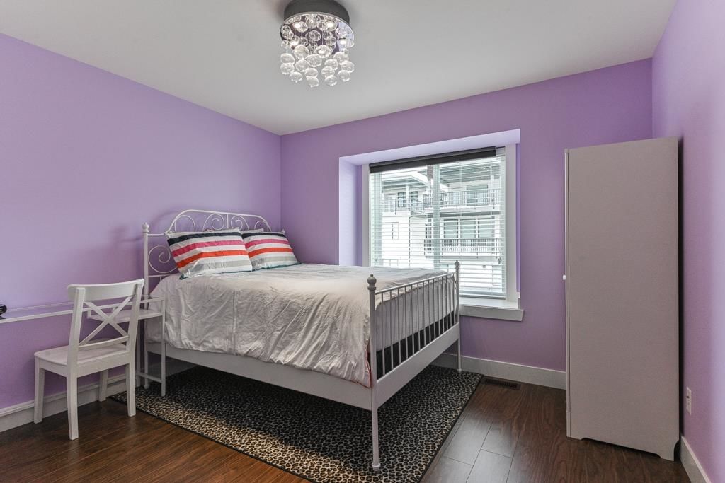 Listing Image 30