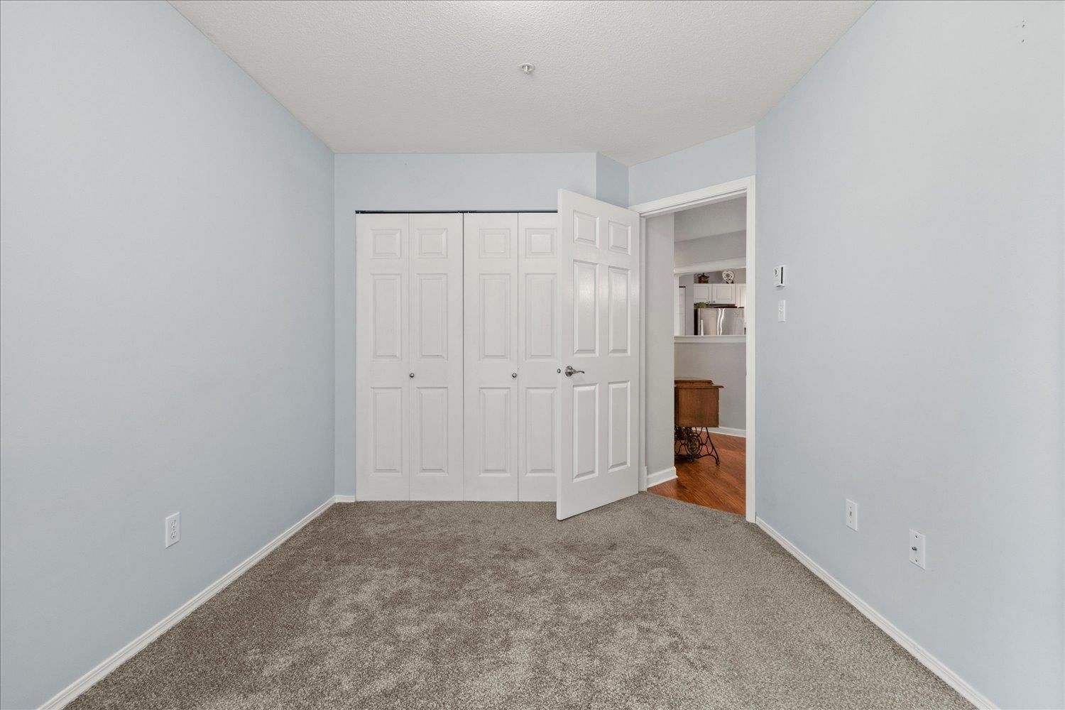 Listing Image 24