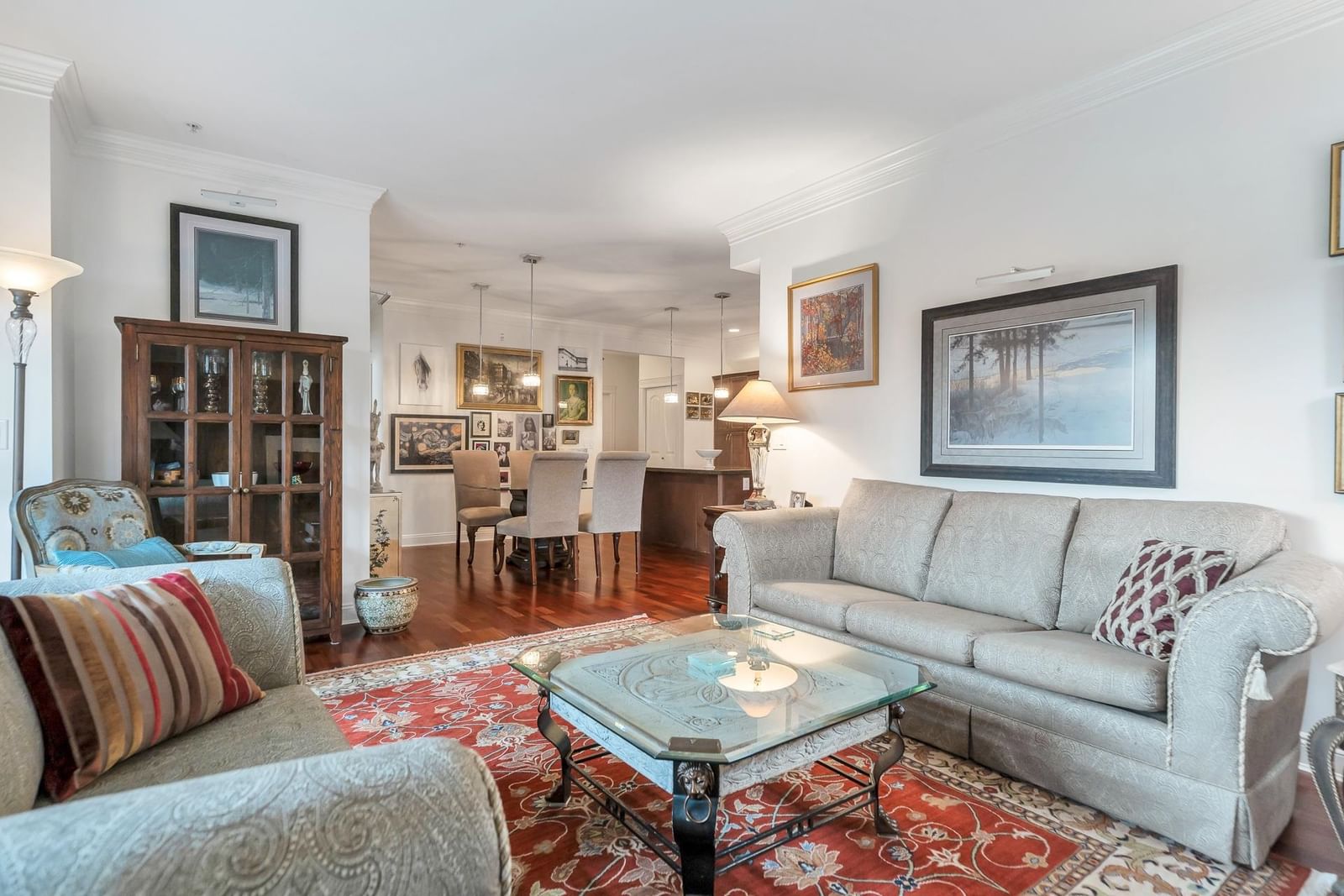 Listing Image 8