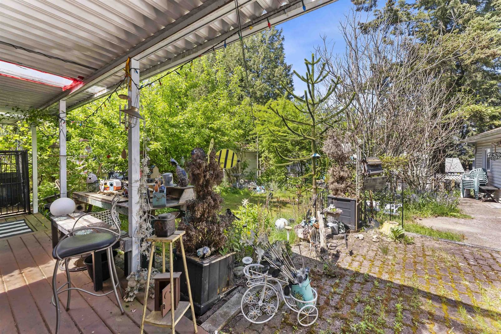 Listing Image 8
