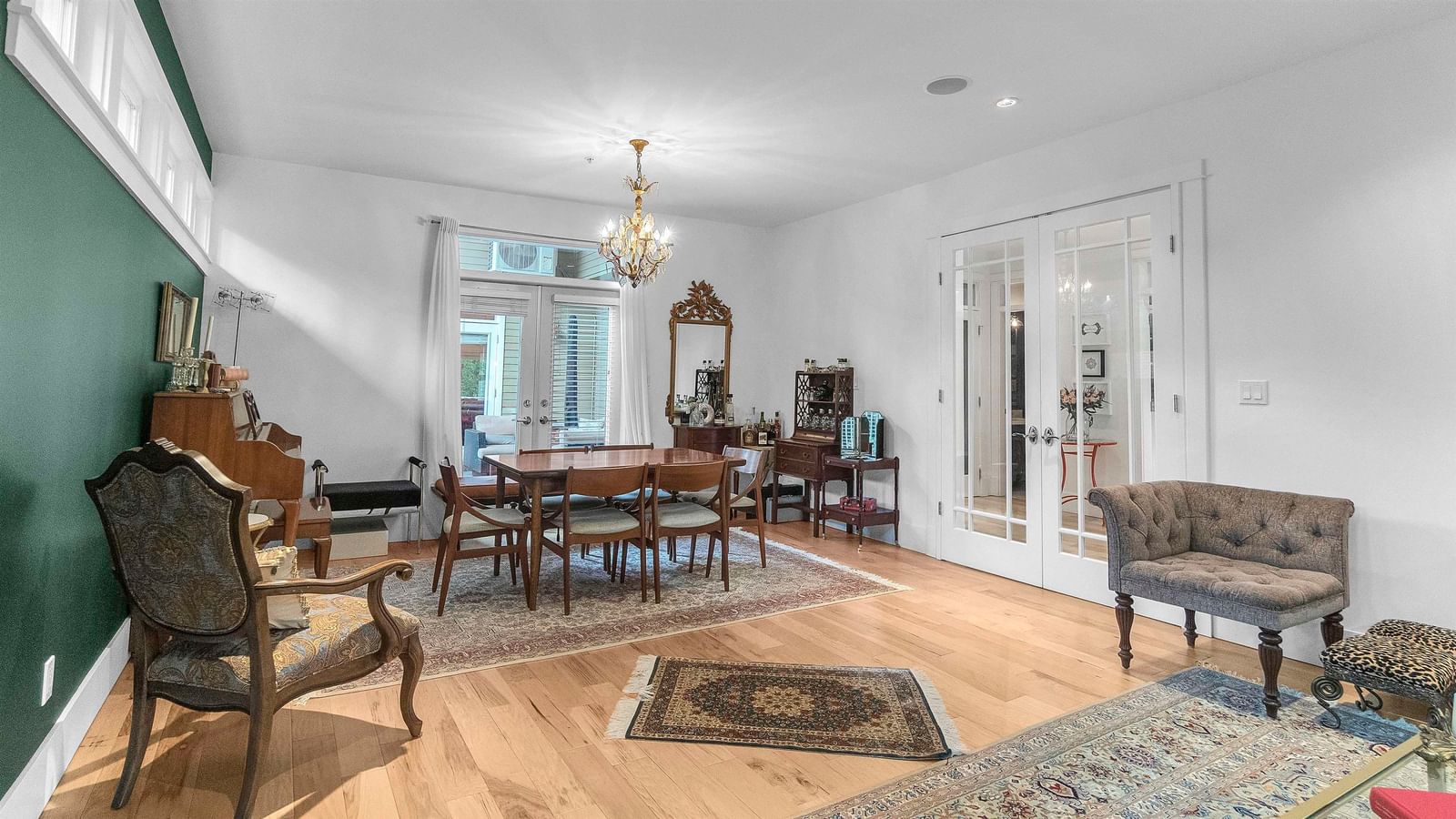 Listing Image 21