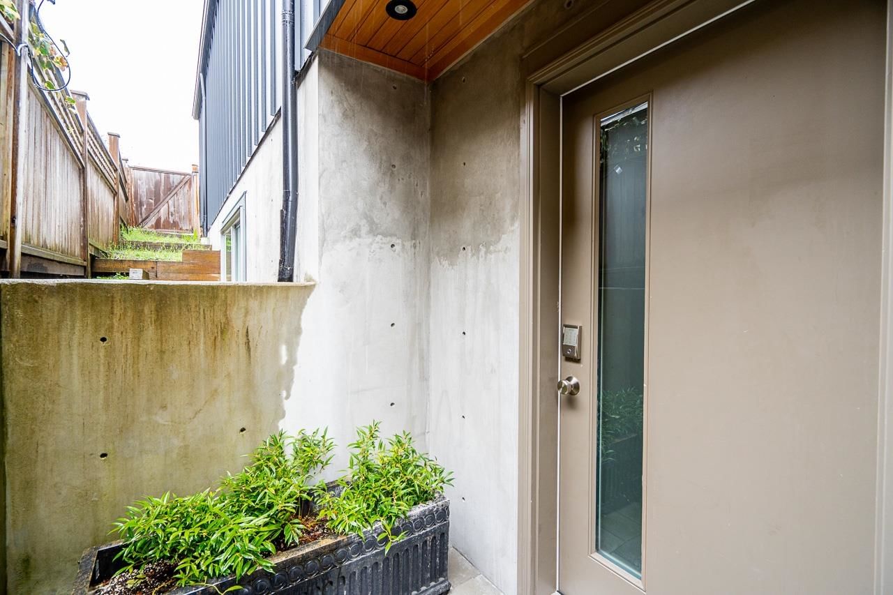 Listing Image 23
