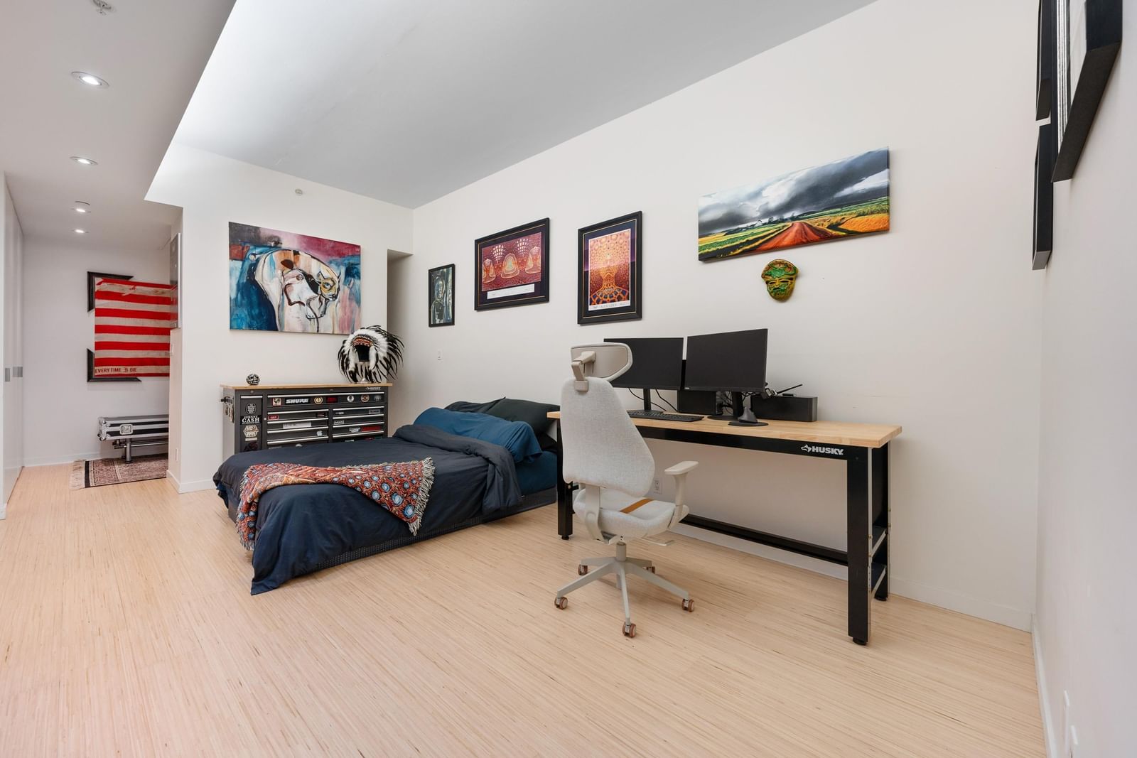 Listing Image 15