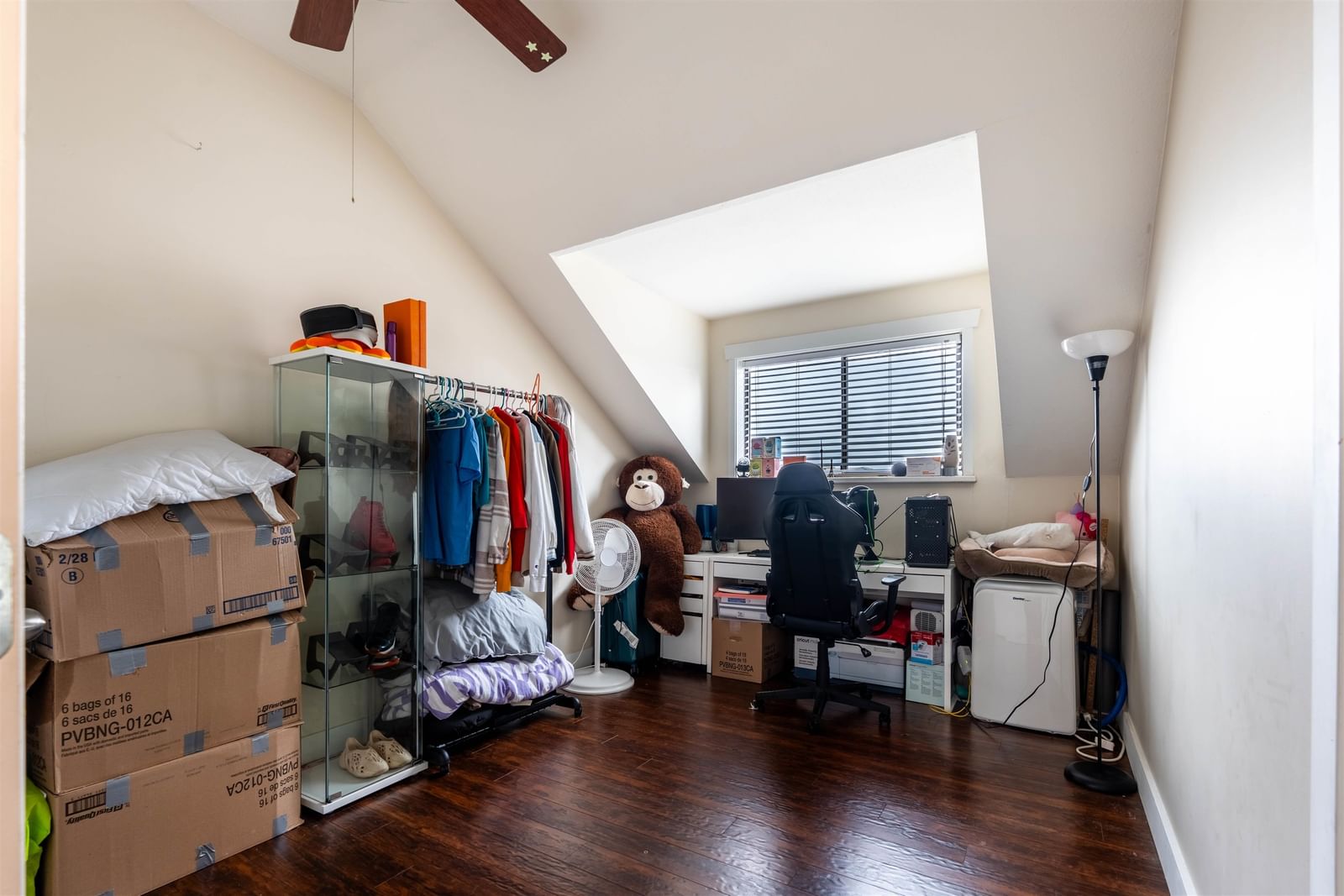 Listing Image 15