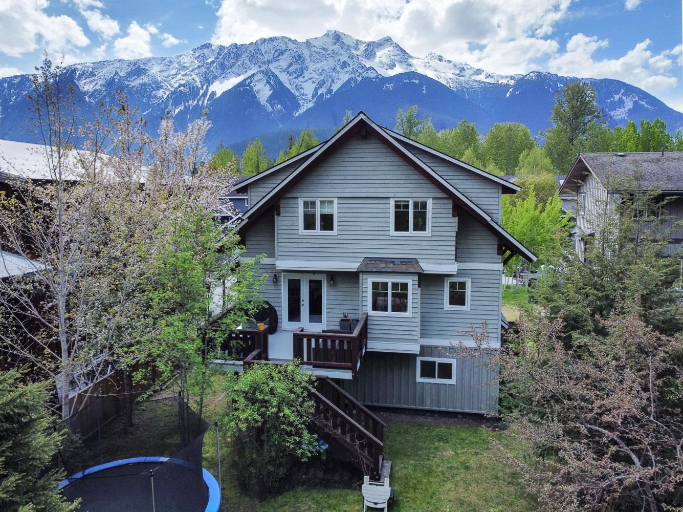 Listing Image 19