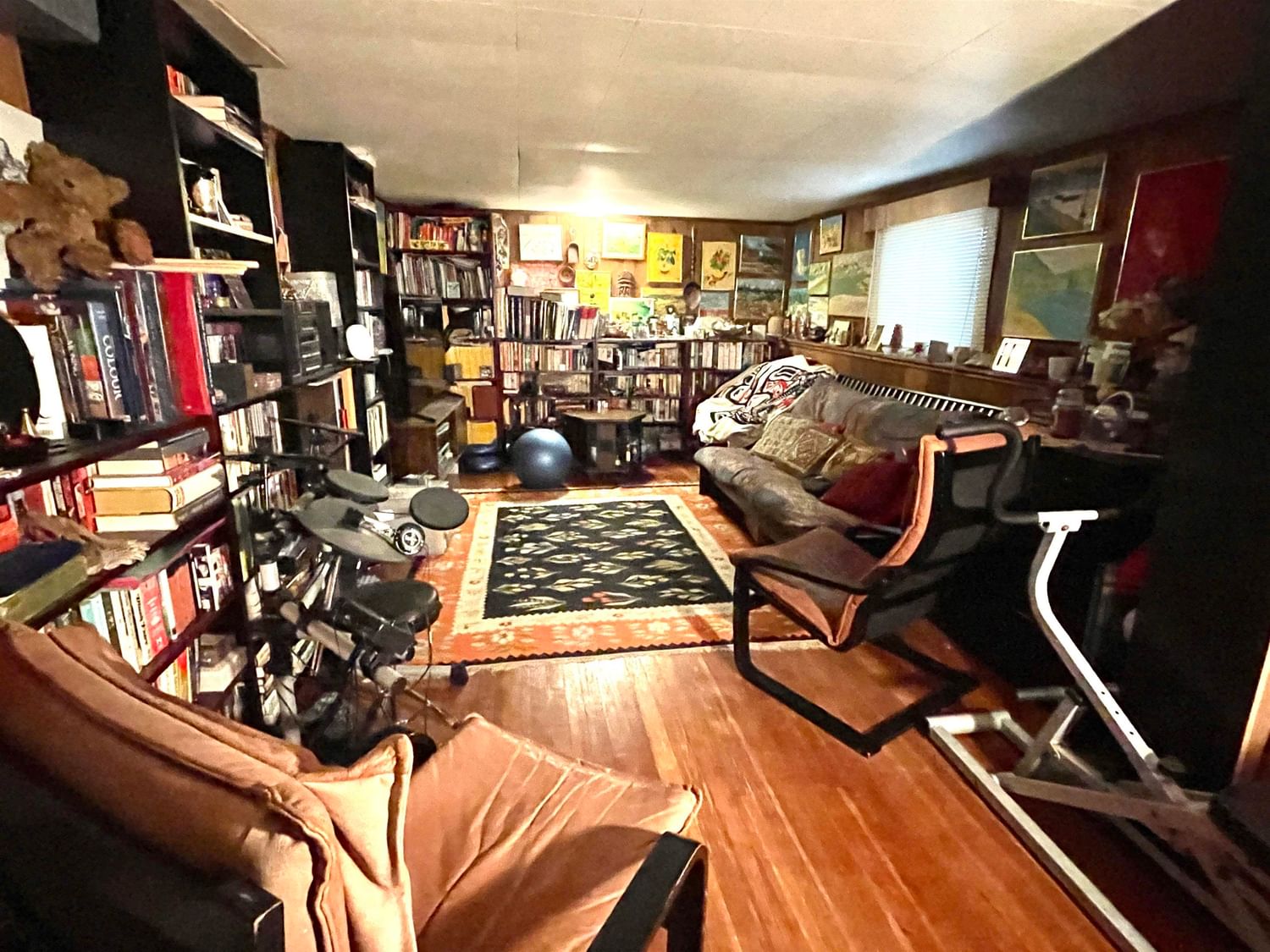 Listing Image 17