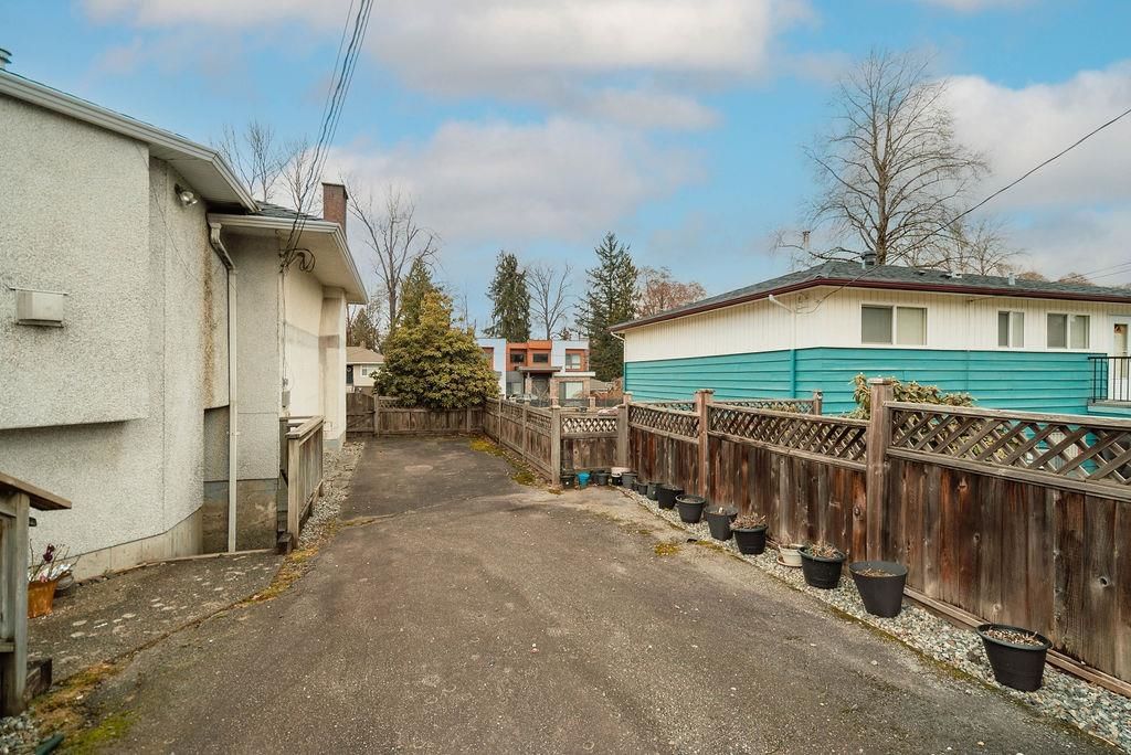 Listing Image 27