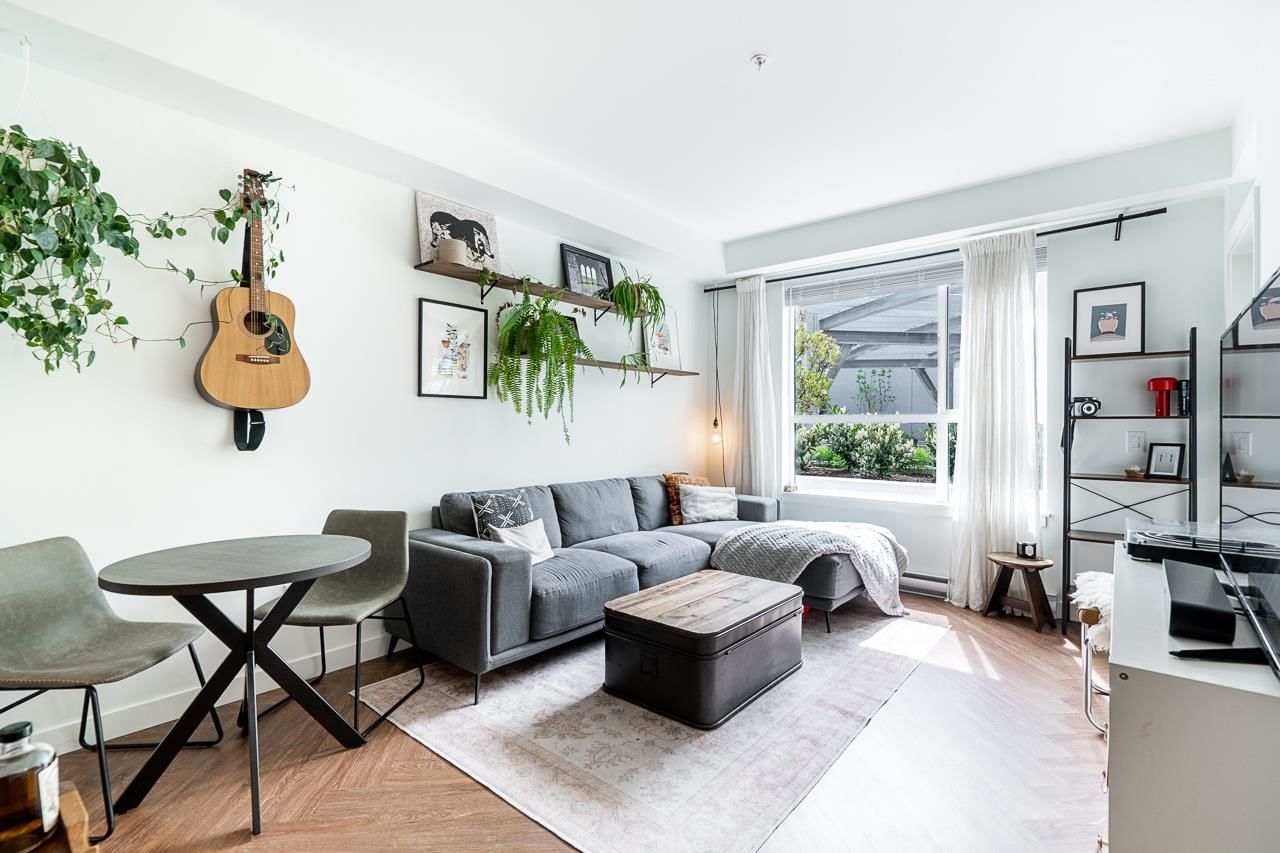 Listing Image 10