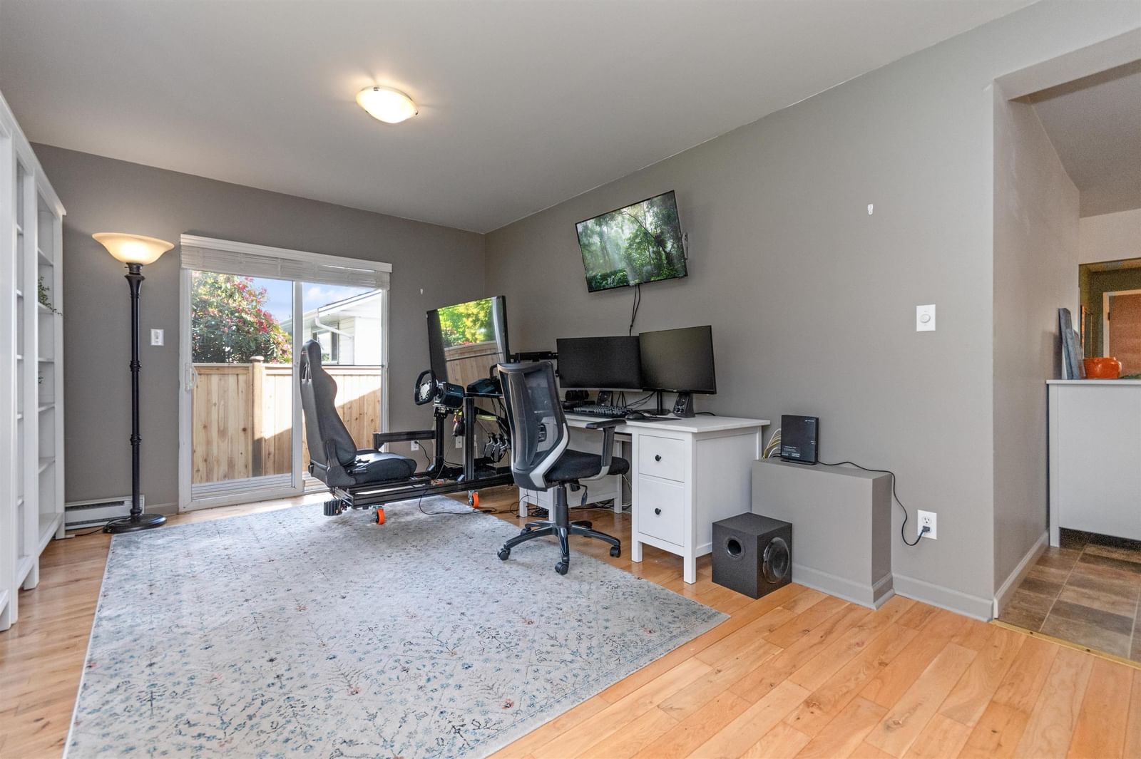 Listing Image 15
