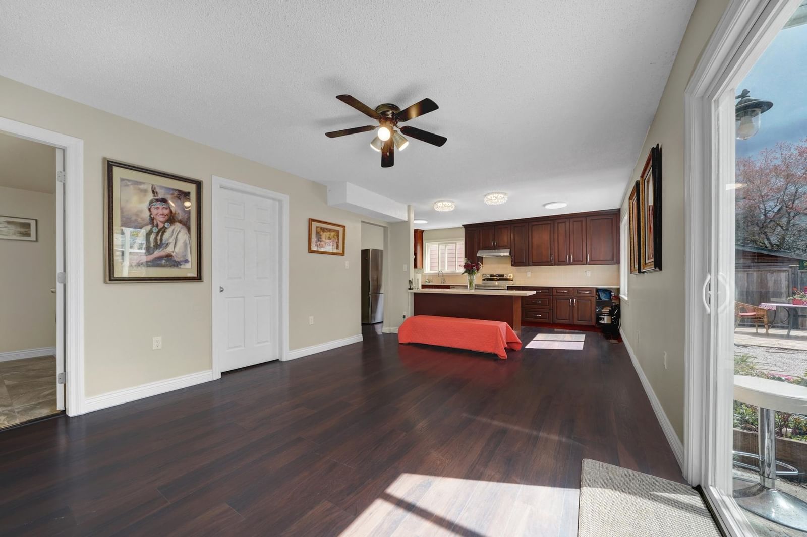 Listing Image 14
