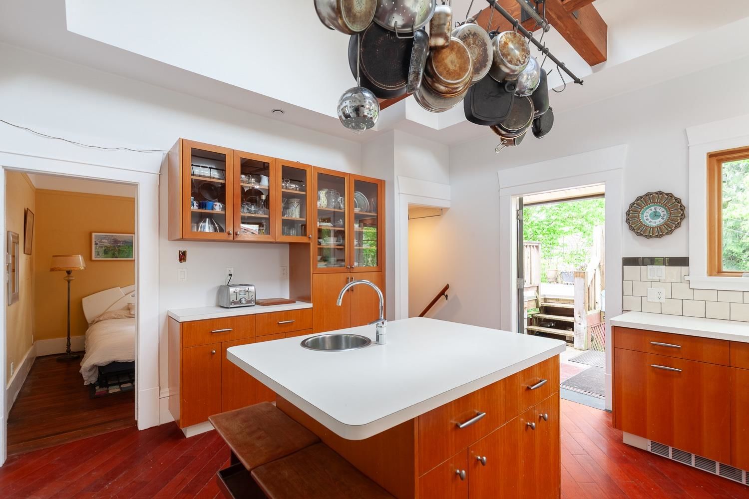 Listing Image 14