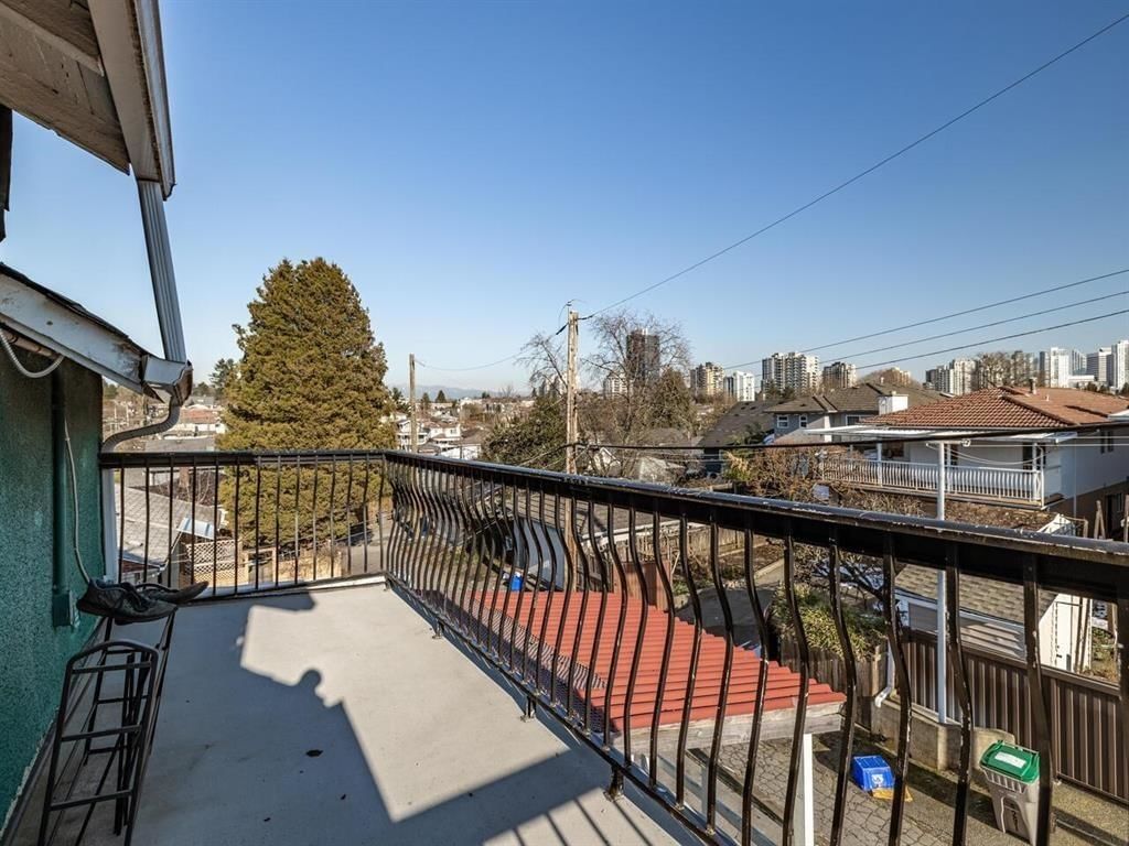 Listing Image 8