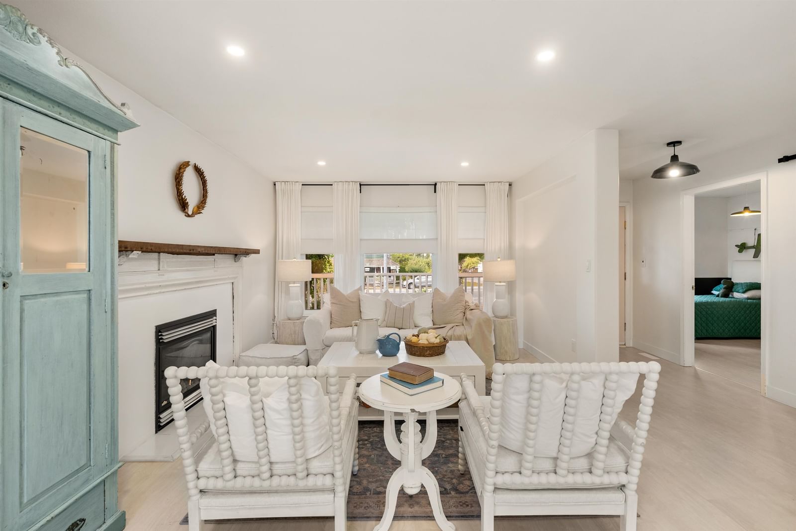 Listing Image 10