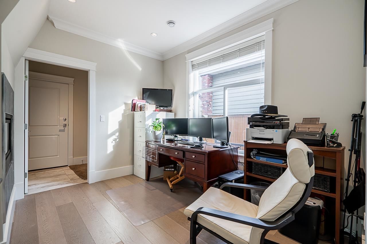 Listing Image 13
