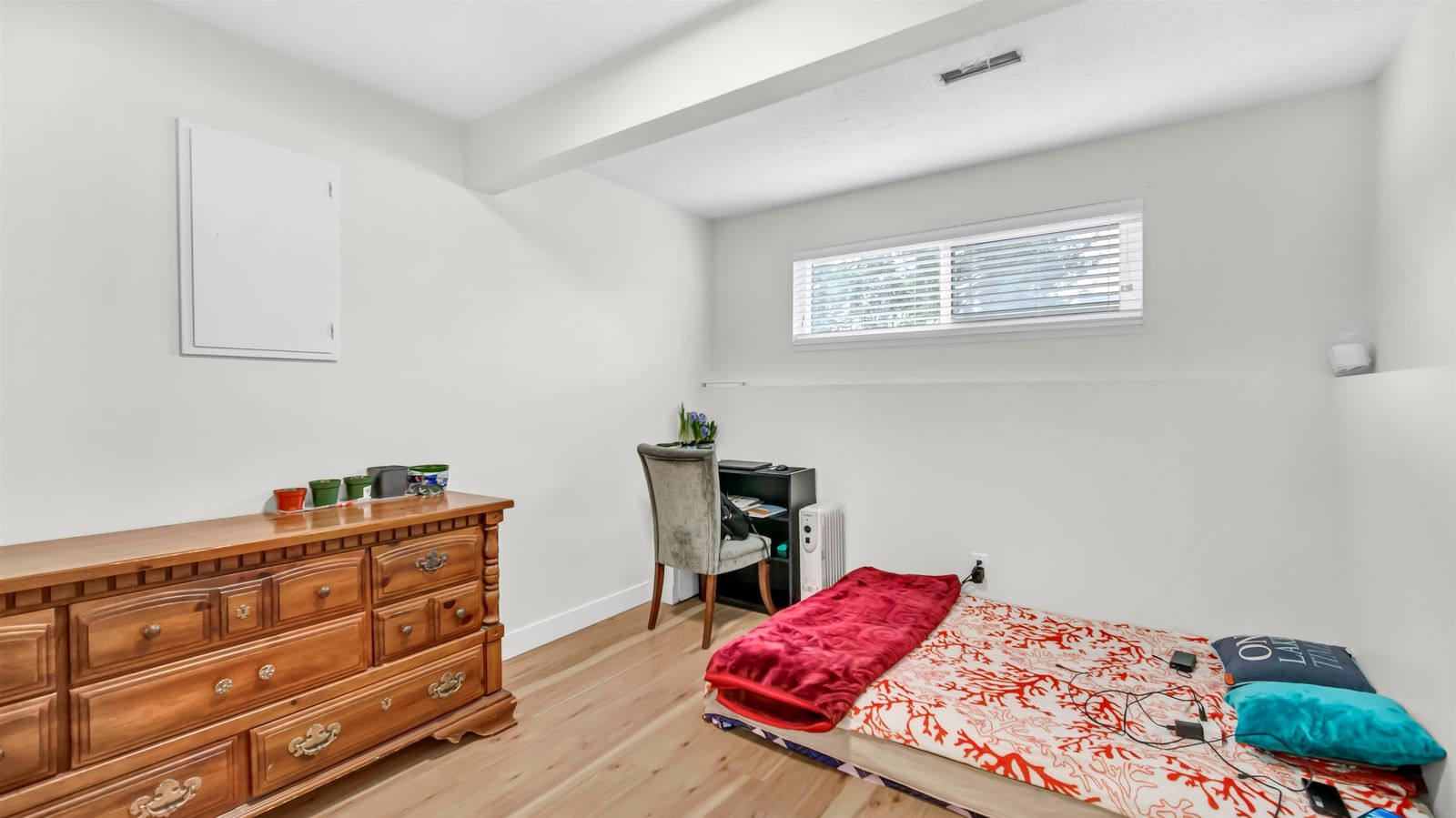 Listing Image 33