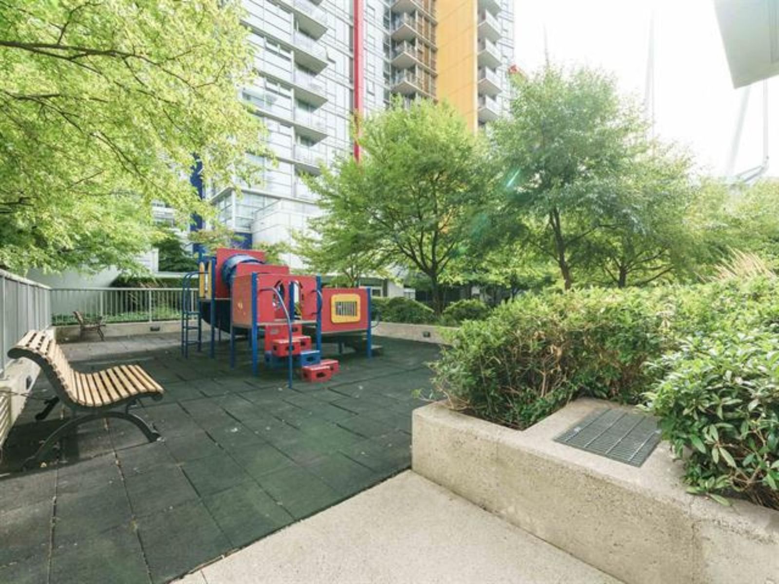 Listing Image 14