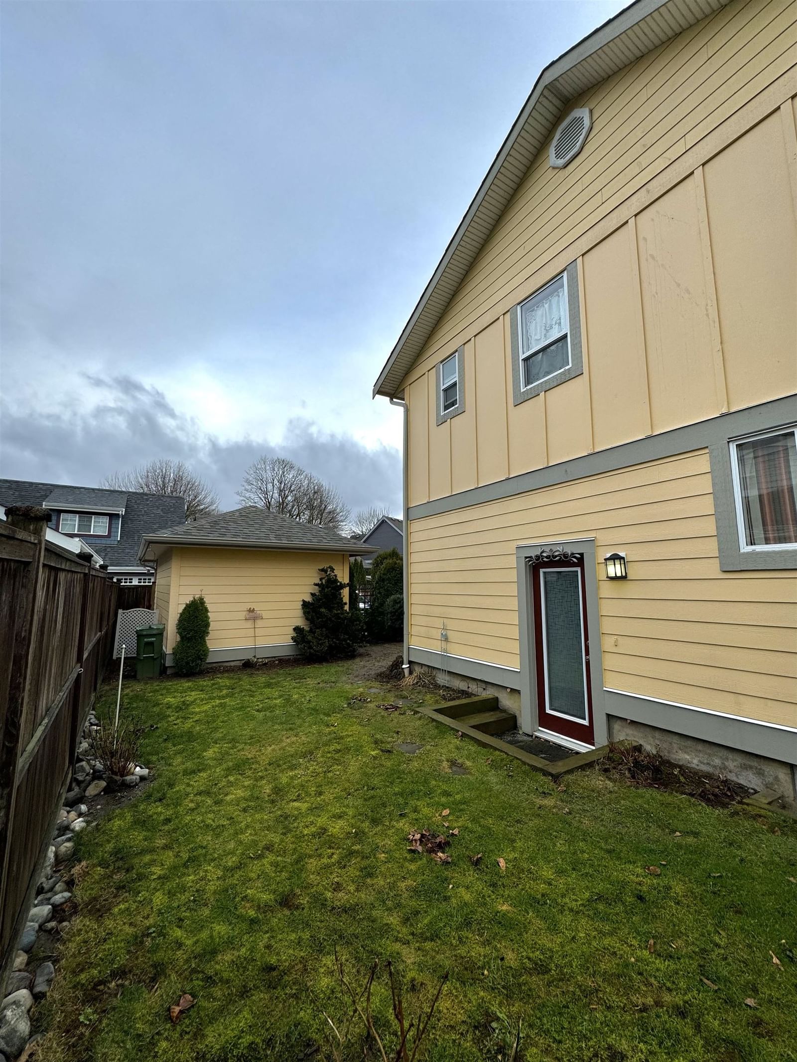Listing Image 16