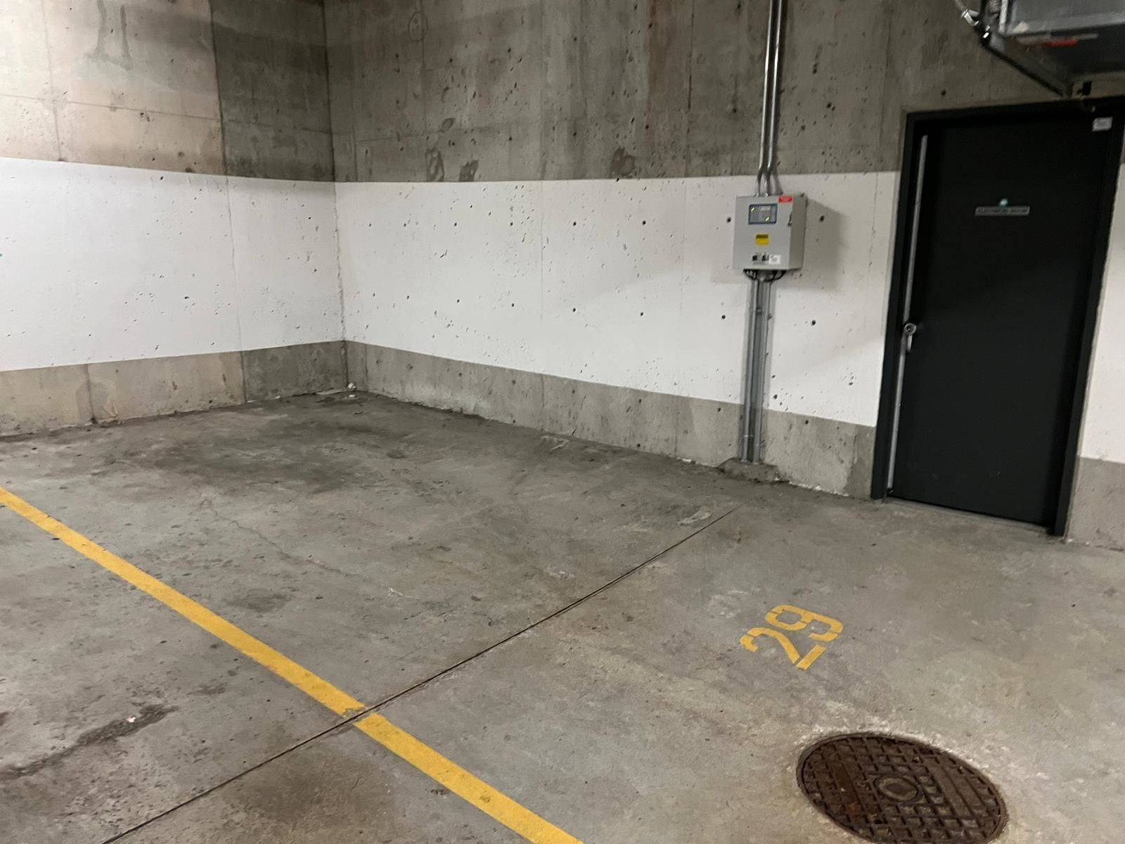 Listing Image 9