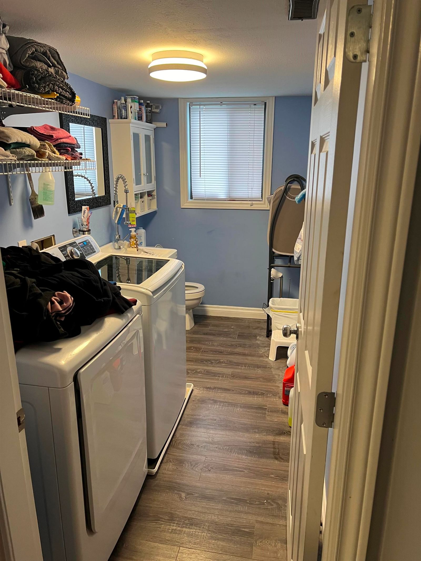 Listing Image 10