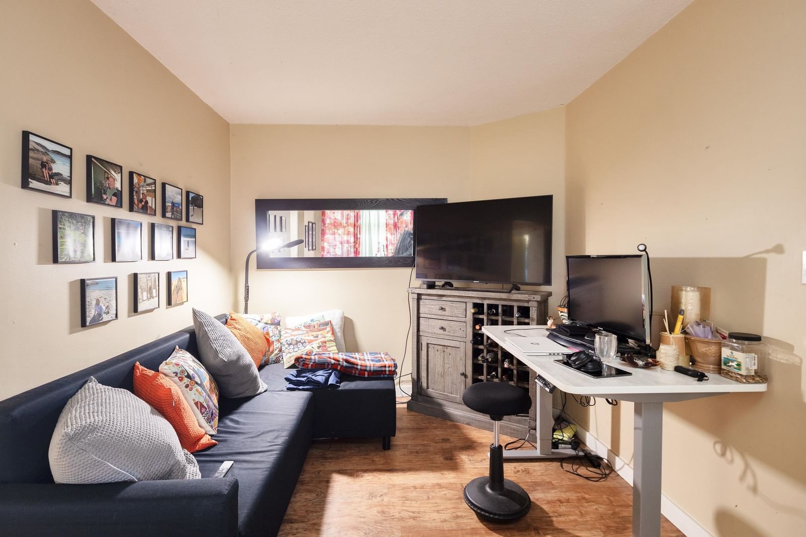 Listing Image 13