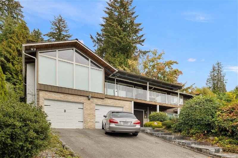 2685 Skilift Place, West Vancouver, British Columbia (MLS R2880274)