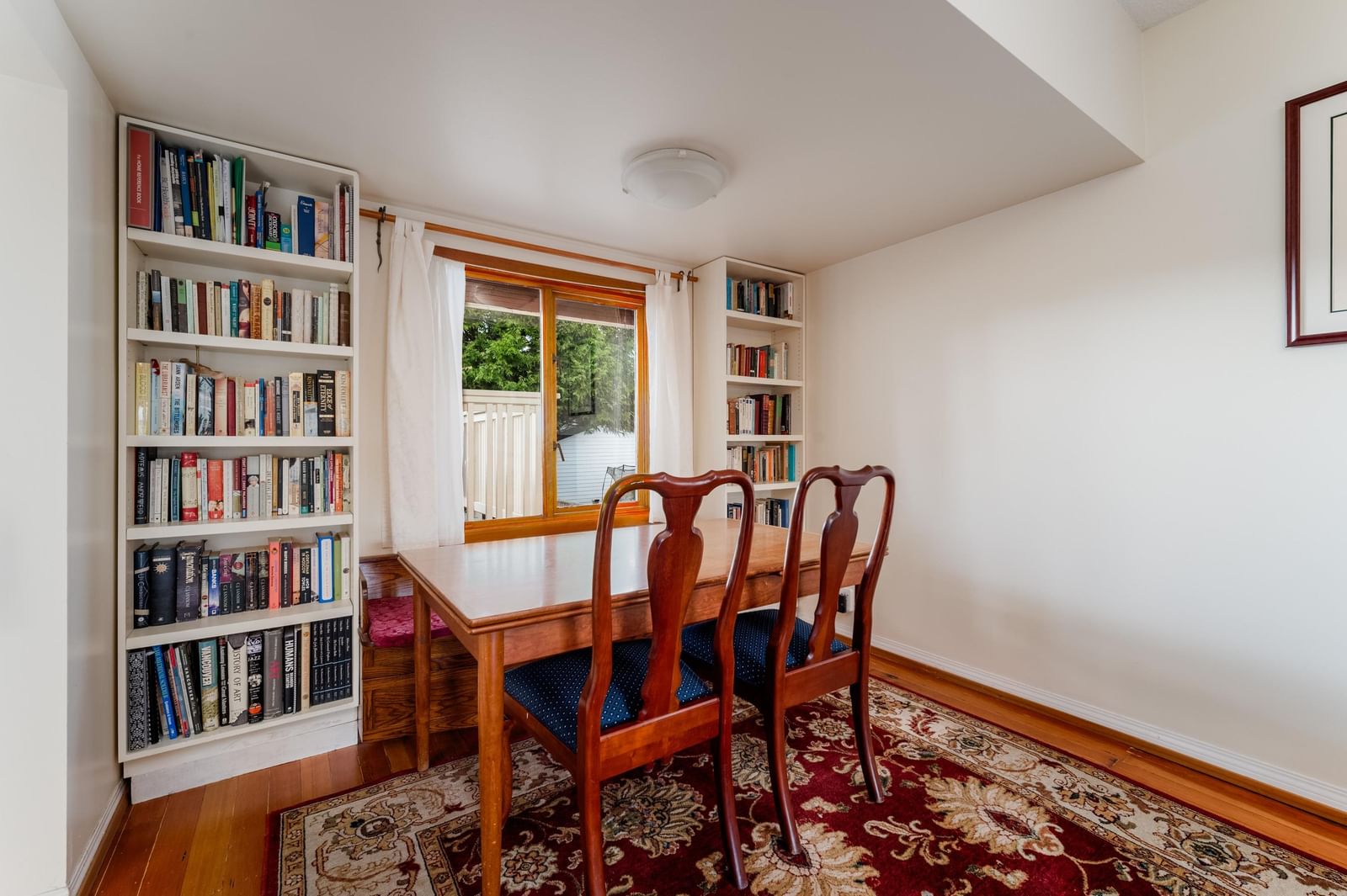 Listing Image 9