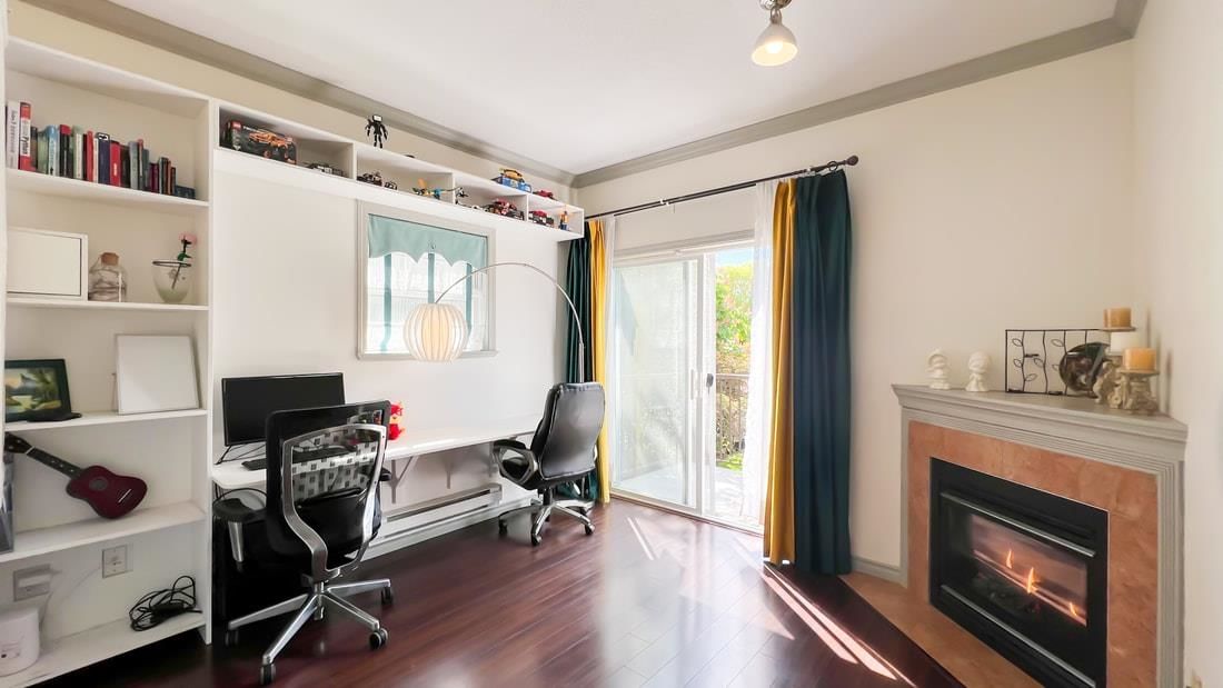Listing Image 10