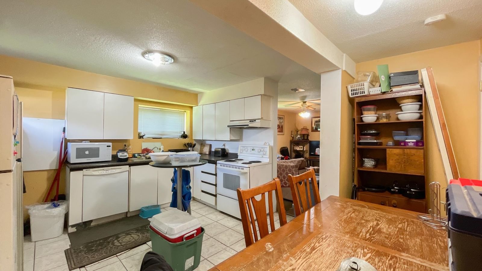 Listing Image 15