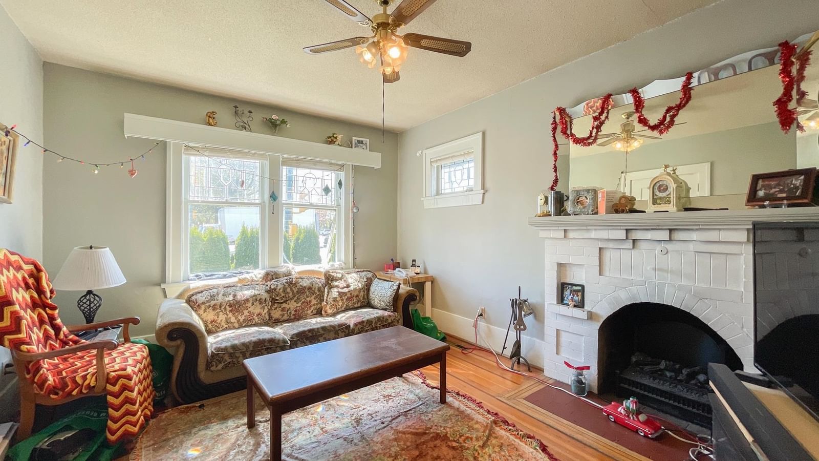 Listing Image 9