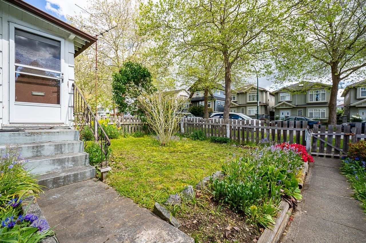 Listing Image 5