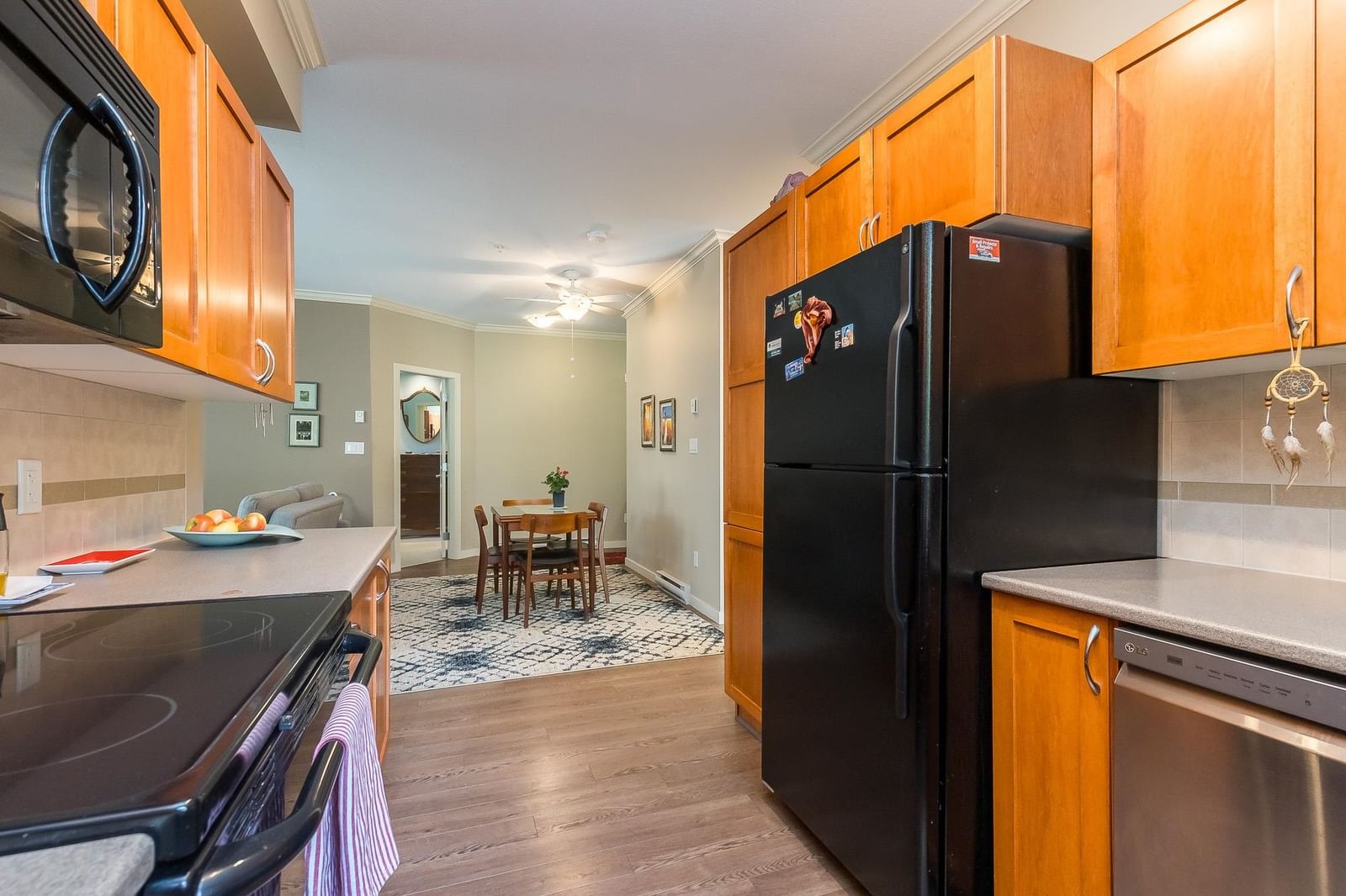 Listing Image 10