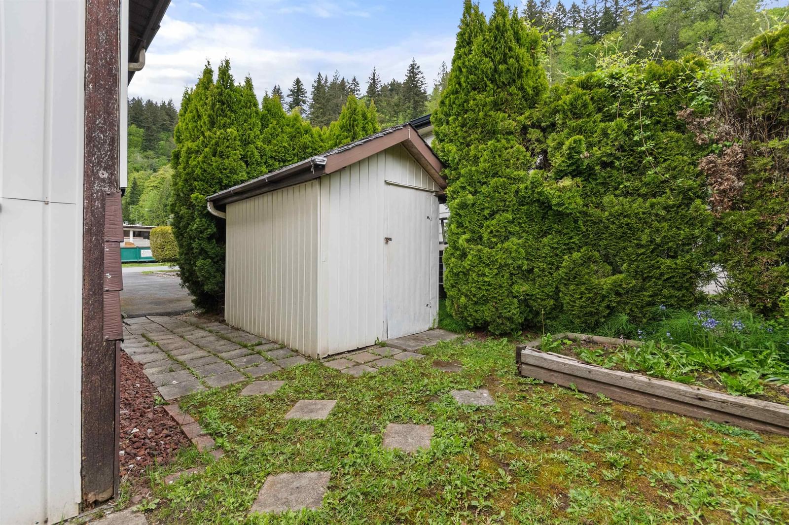 Listing Image 25