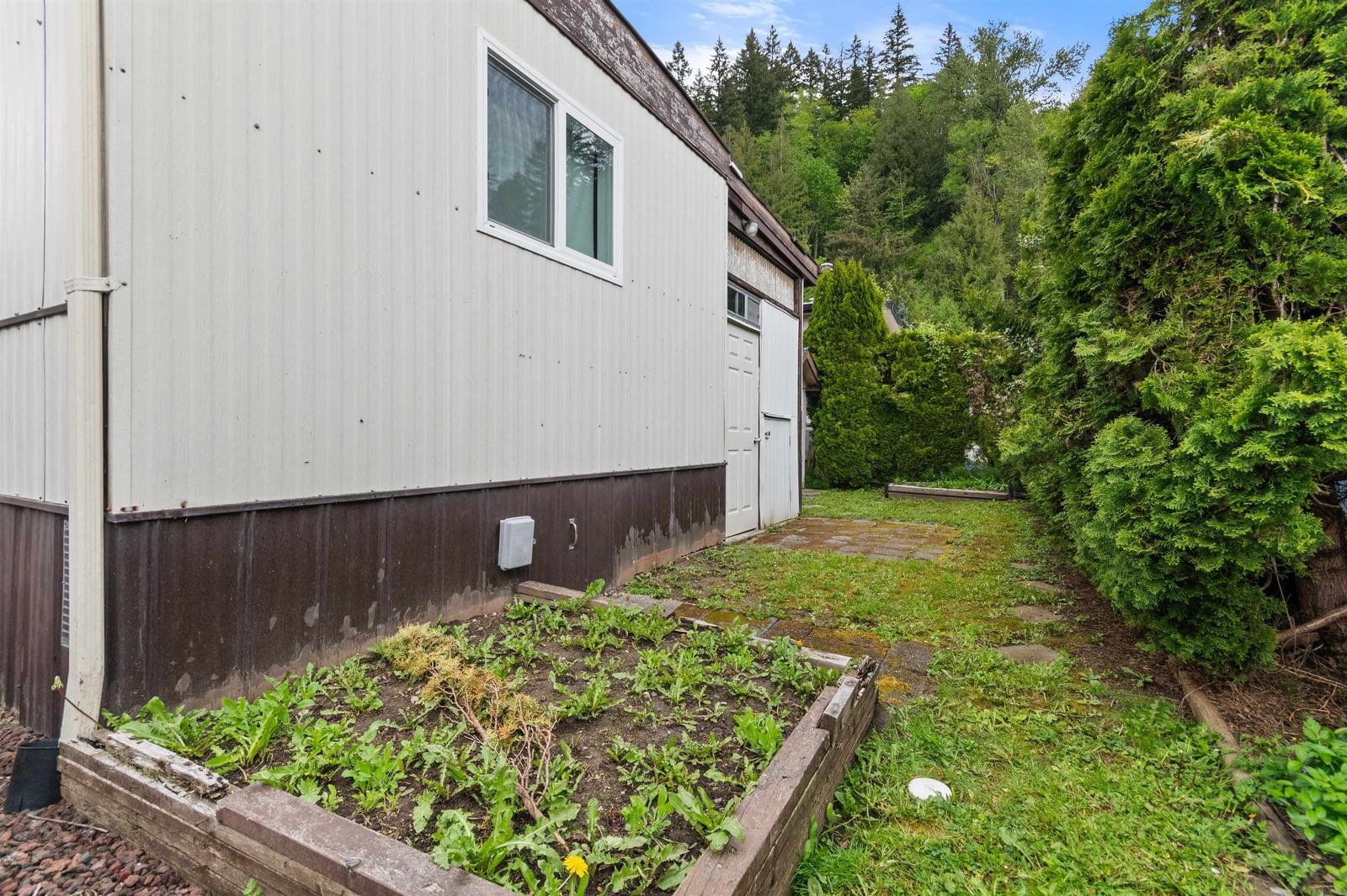 Listing Image 26