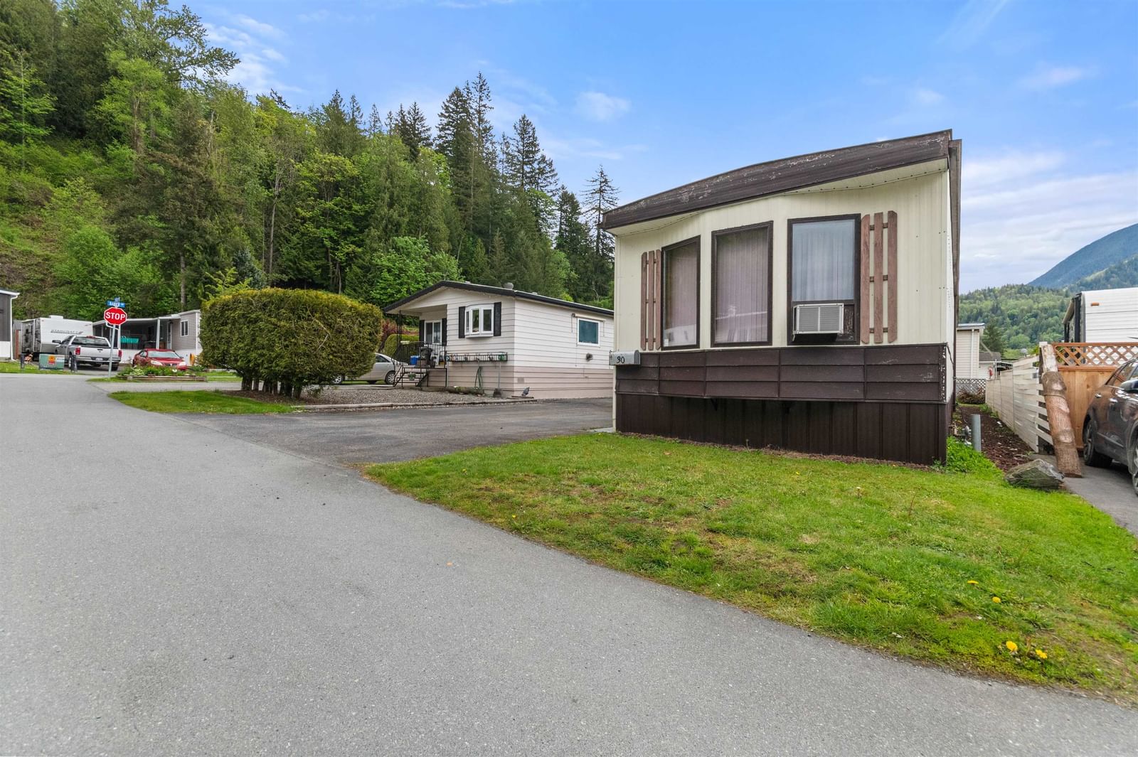 Listing Image 28