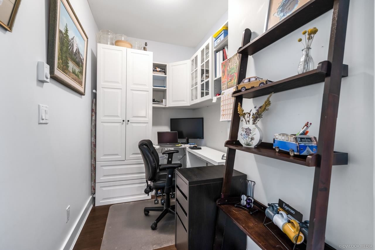 Listing Image 9