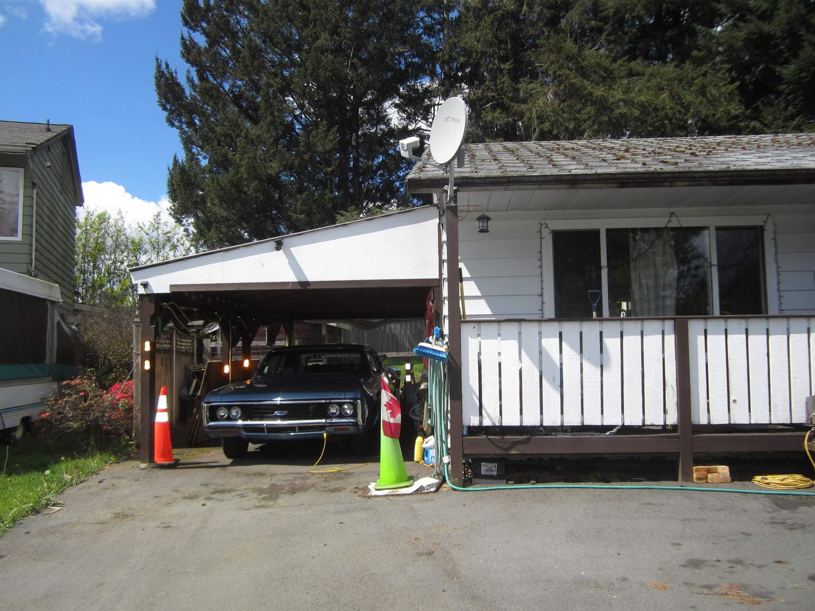 Listing Image 4