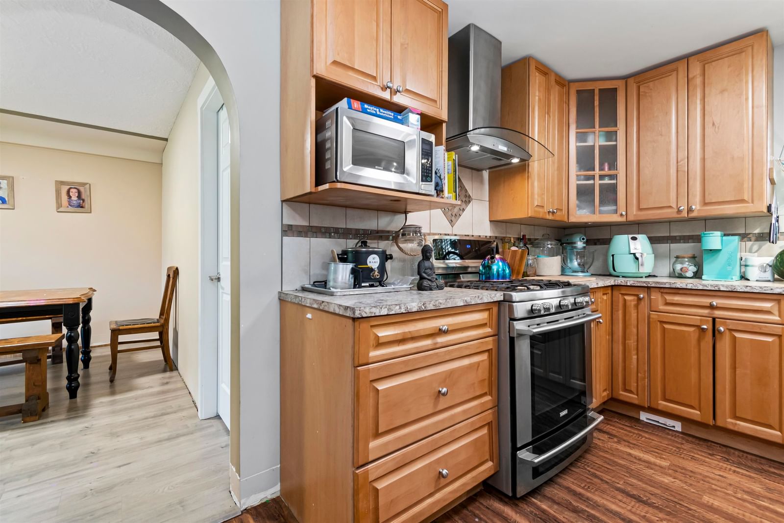 Listing Image 11
