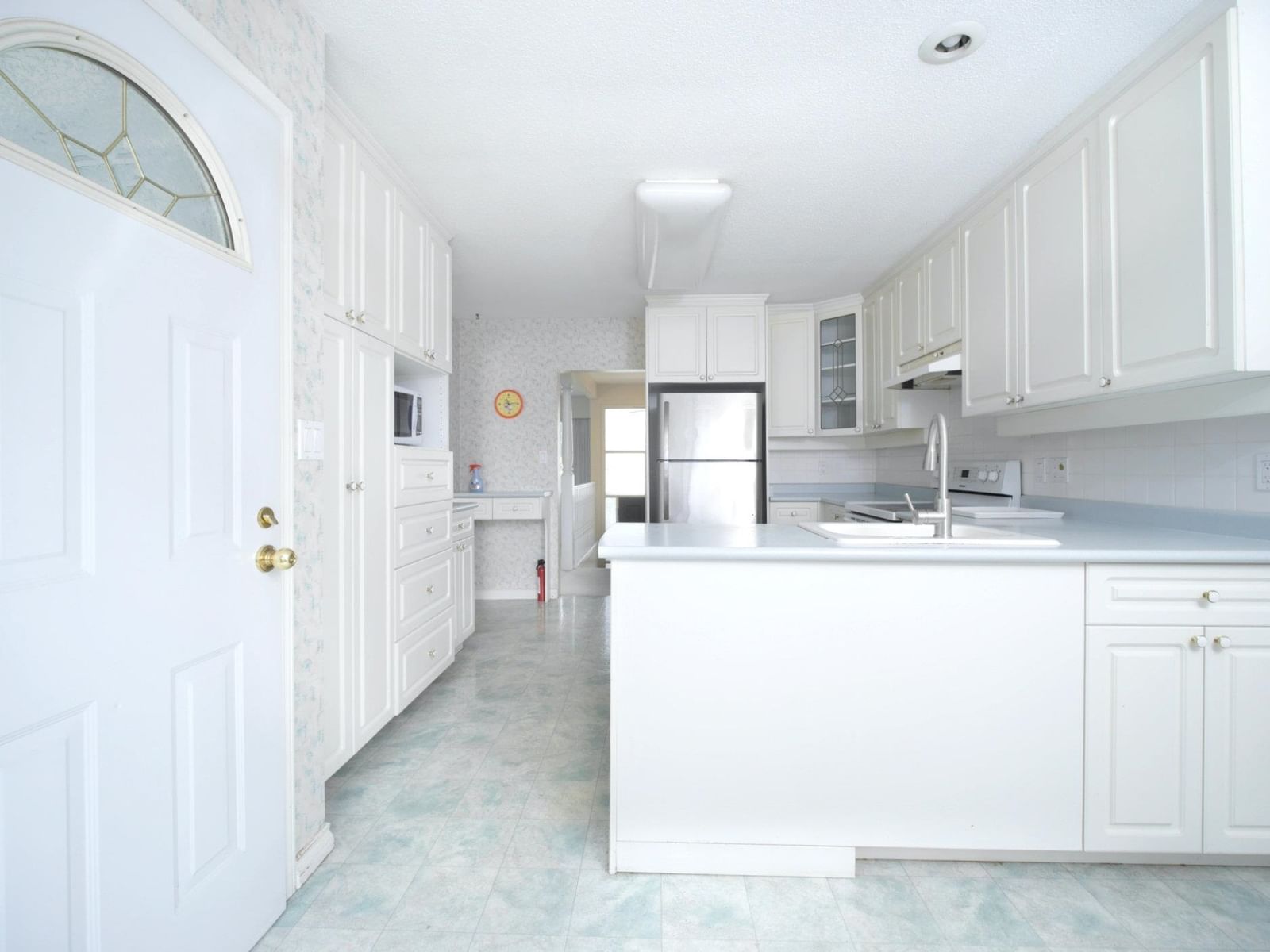 Listing Image 10