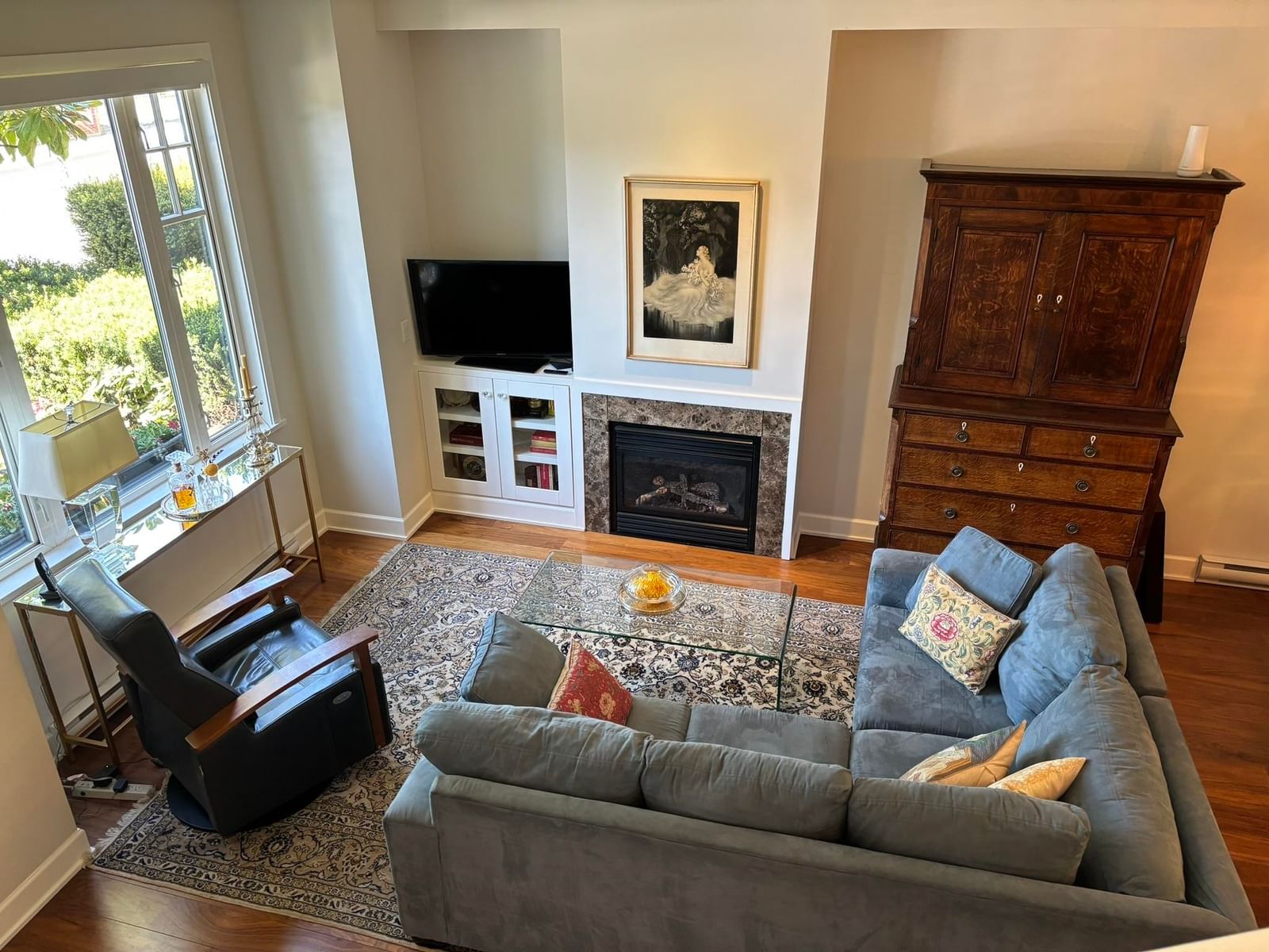 Listing Image 8