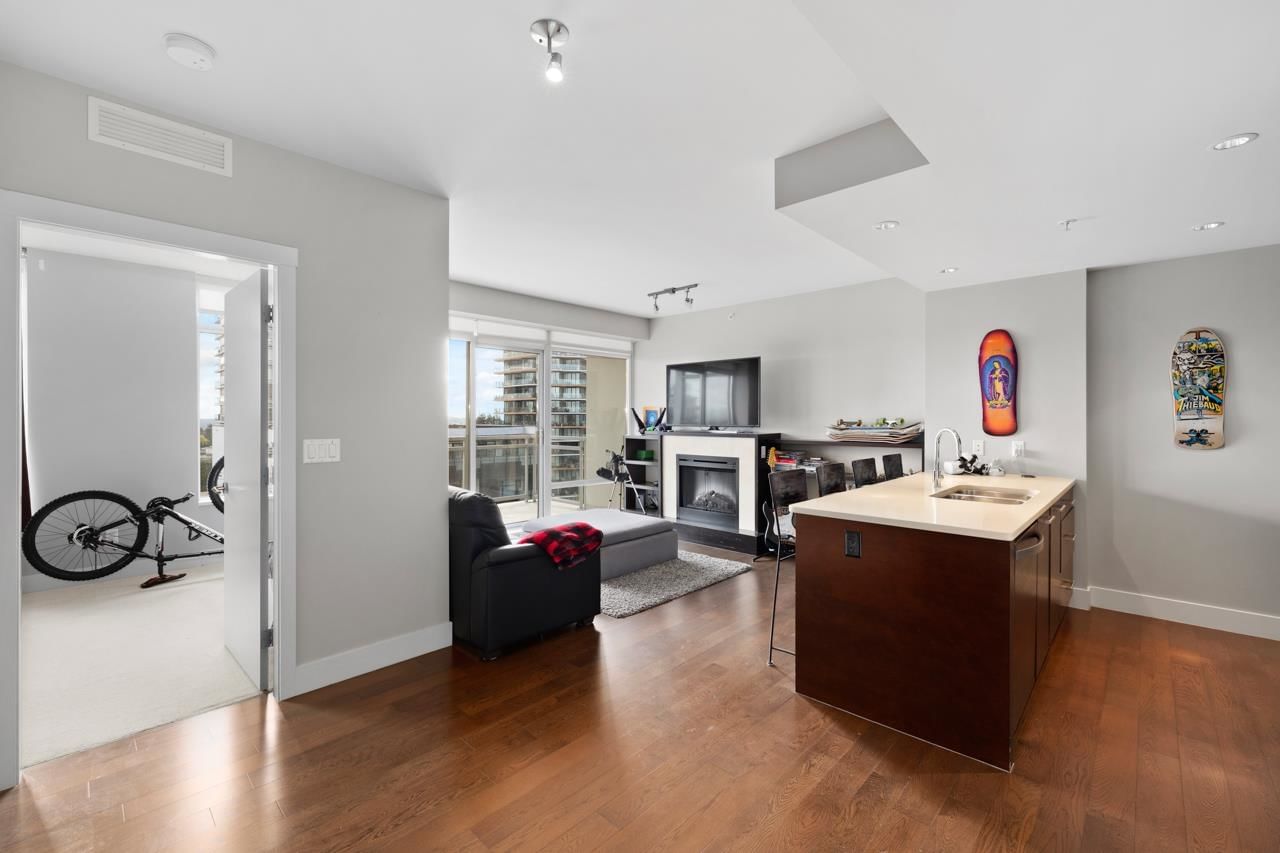 Listing Image 15