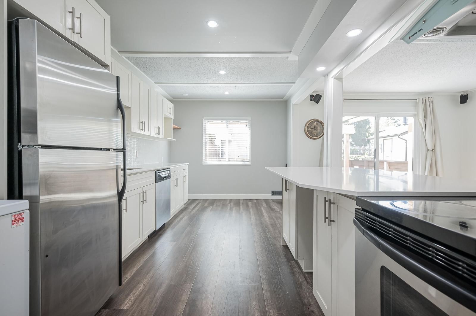 Listing Image 18