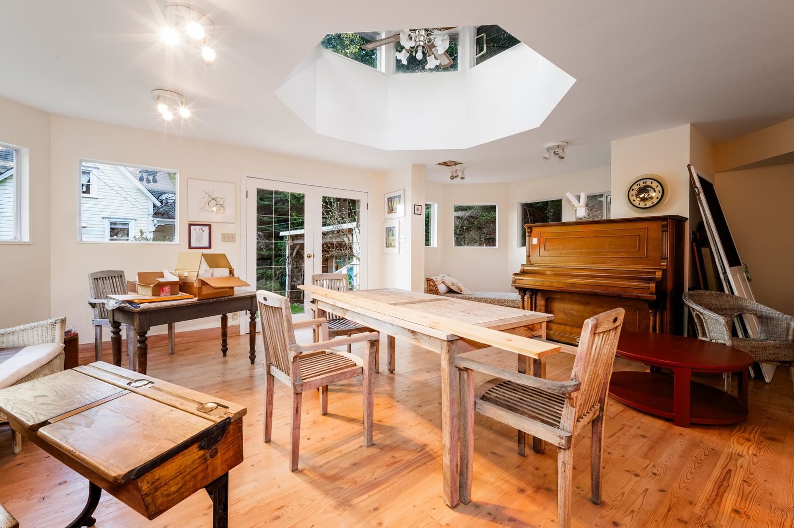 Listing Image 29