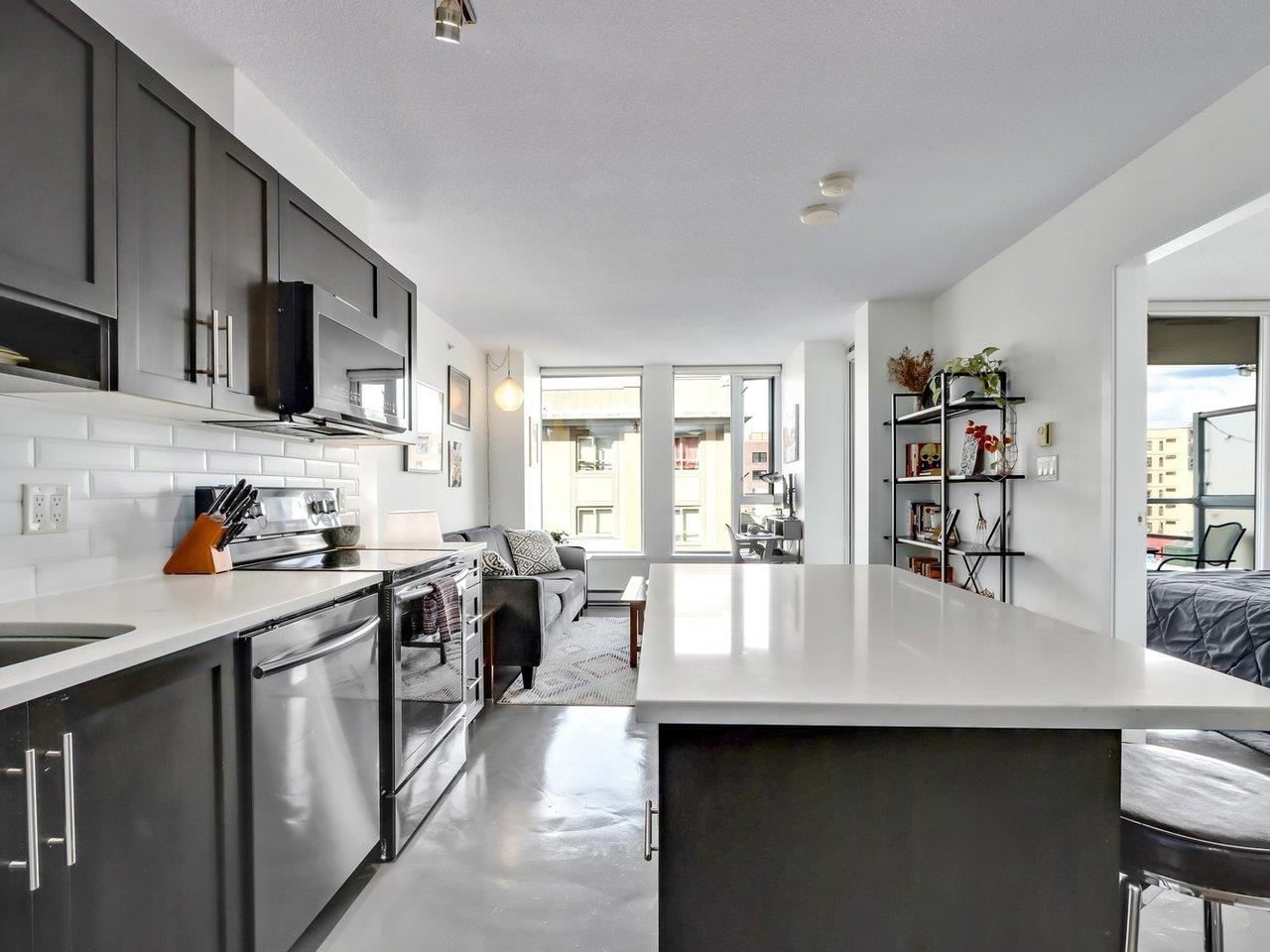 Listing Image 14