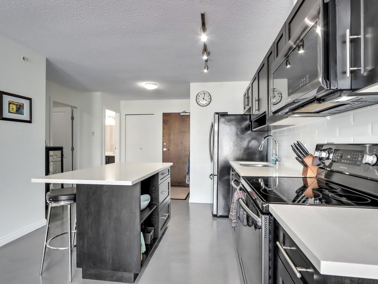Listing Image 15